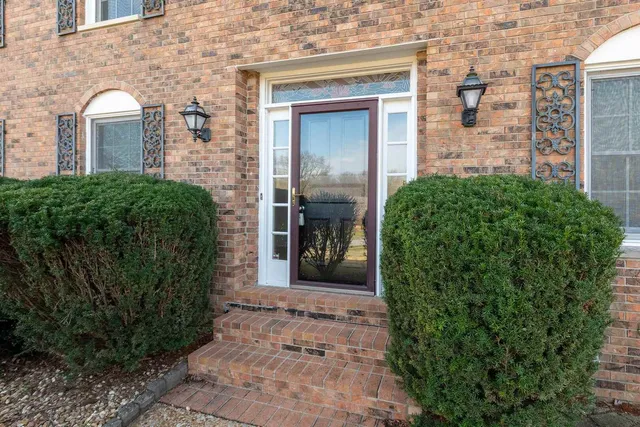 $324,900 | 317 South Lu Court, Carbondale, IL 62901