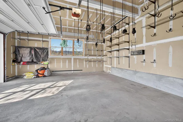 $729,000 | 28 Sutherland Drive, Highland Mills, NY 10930