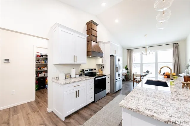 $449,000 | 233 Sunny Drive, Rolla, MO 65401