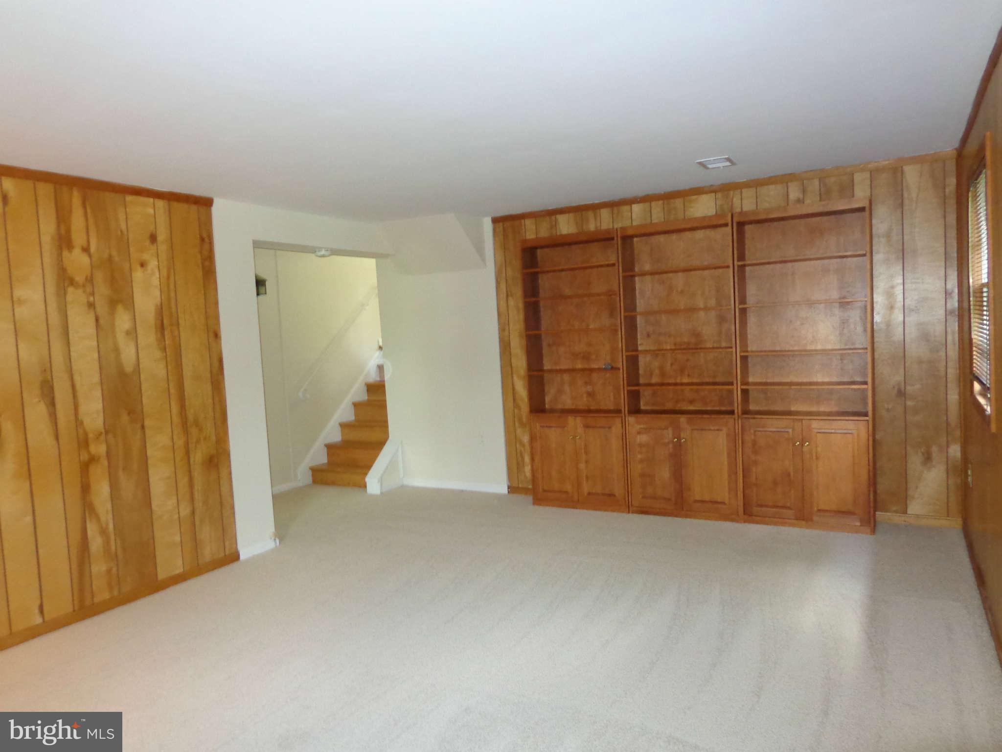 8207 Blairton Road Springfield, VA 22152 - Photo 18 of 21 Family Room