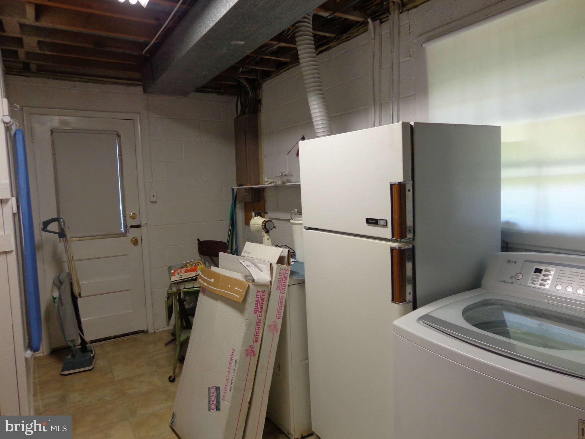 8207 Blairton Road Springfield, VA 22152 - Photo 20 of 21 Interior General