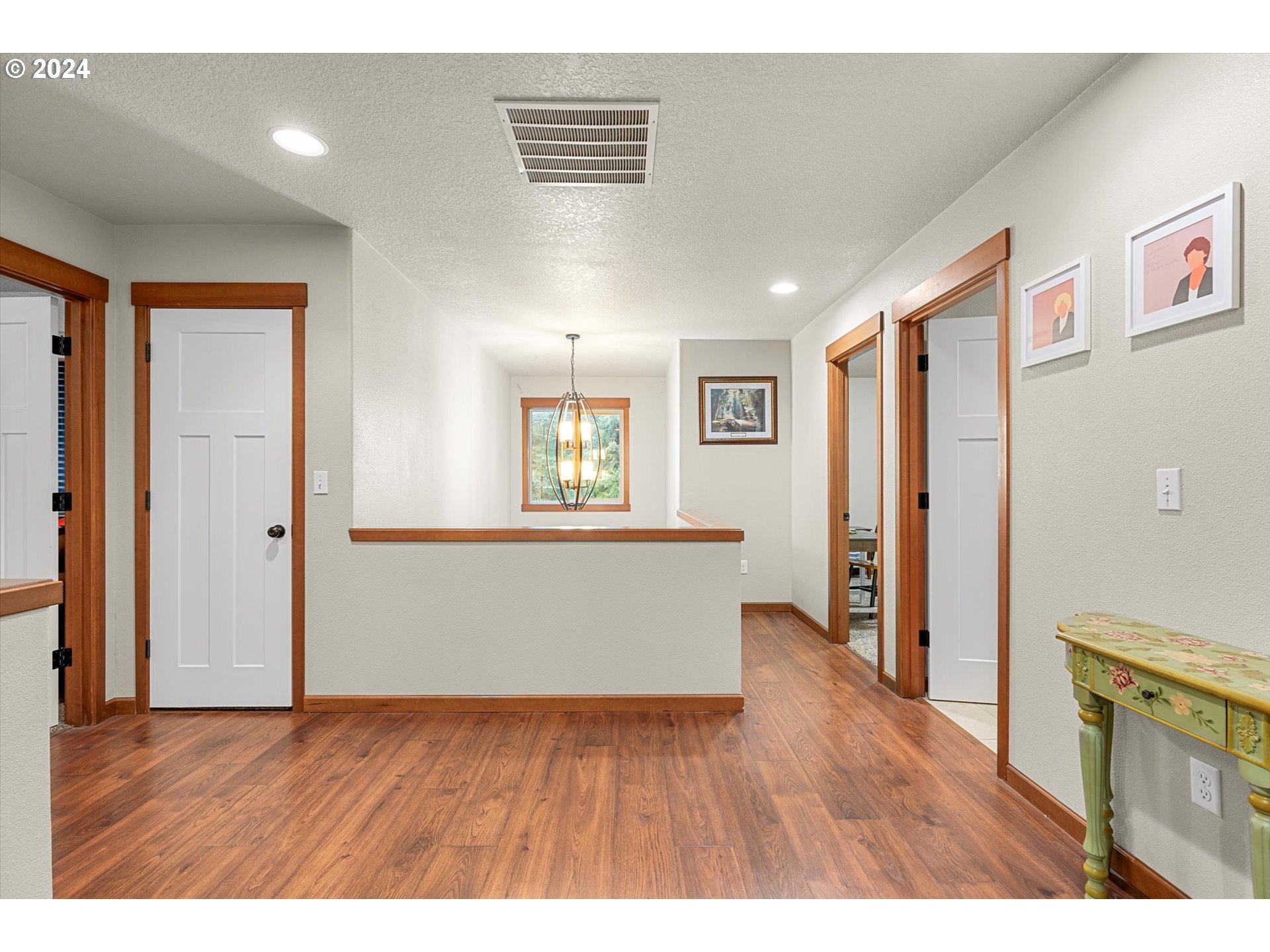 28247 South Moonridge Road Colton, OR 97017 - Photo 10 of 27 a view interior of a house with wooden floor