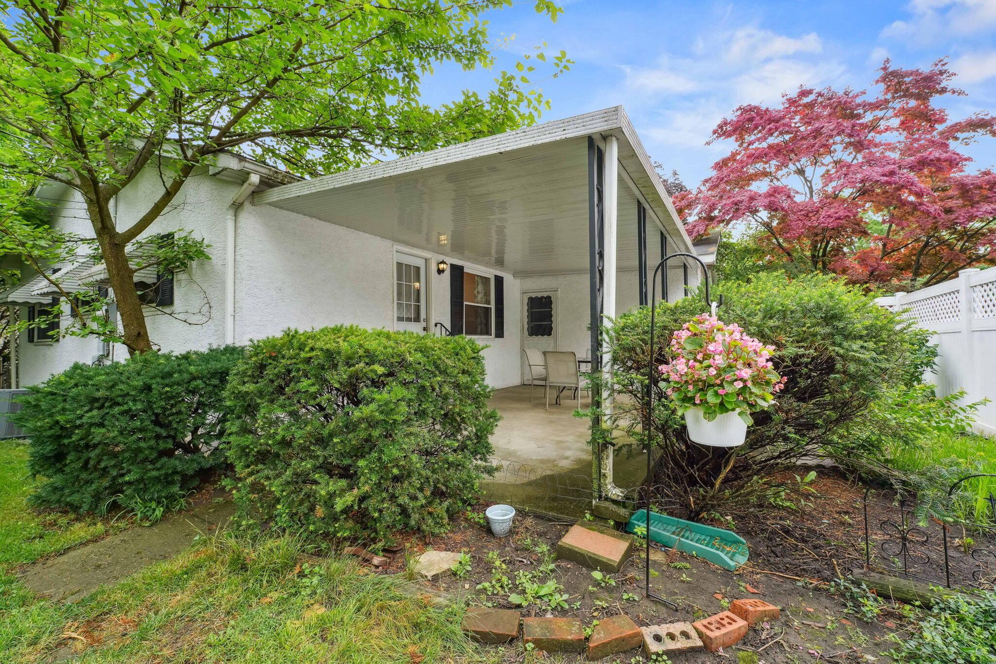 401 Smith Road Columbus, OH 43228 - Photo 44 of 50 47-web-or-mls-401-smith-rd