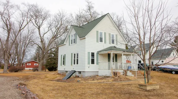 $239,900 | 13263 Andrews Avenue, Lindstrom, MN 55045