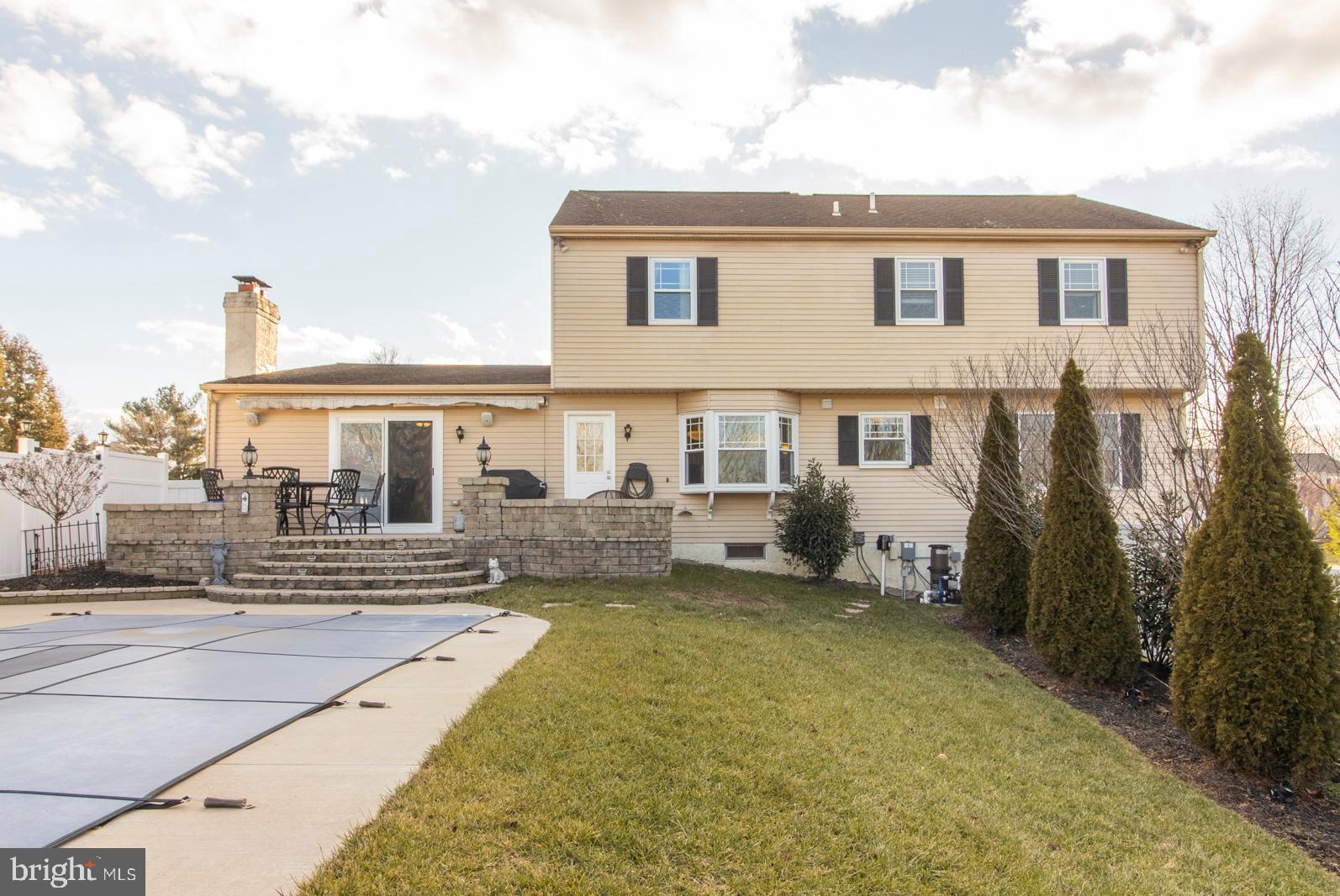 2040 Spring Valley Road Lansdale, PA 19446 - Photo 7 of 44 Gallery Image 7