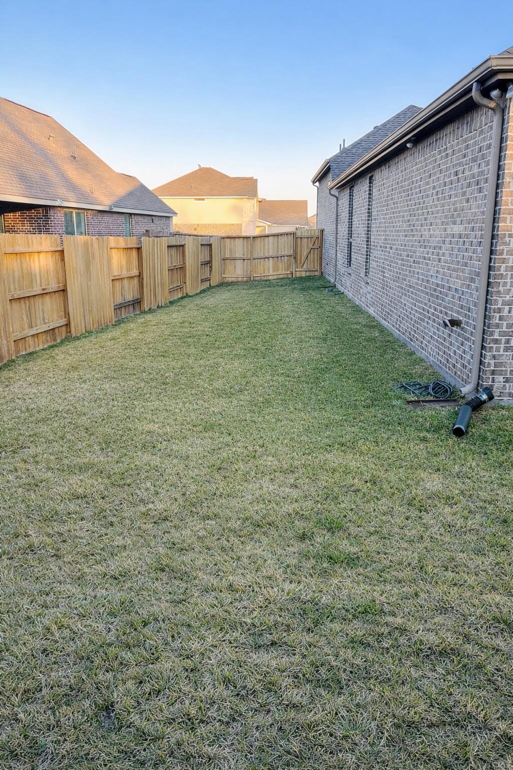 4334 Redford Valley Road Rosharon, TX 77583 - Photo 2 of 44 a view of a backyard of the house