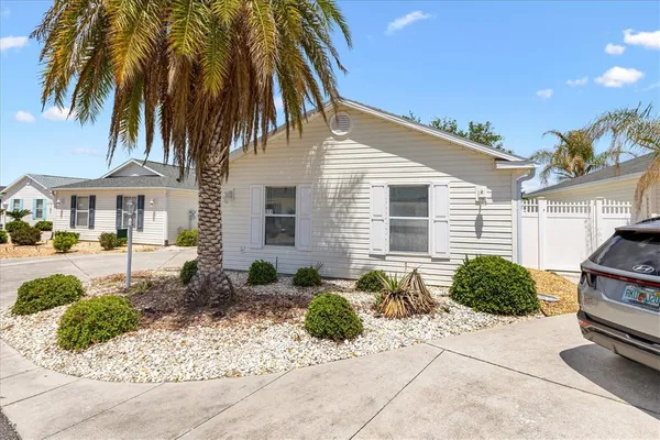 $339,000 | 979 Smyrna Street, The Villages, FL 32162
