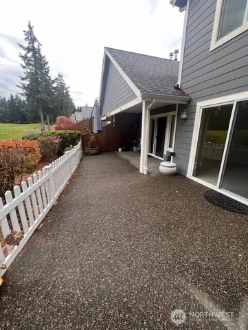 a view of outdoor space with city view