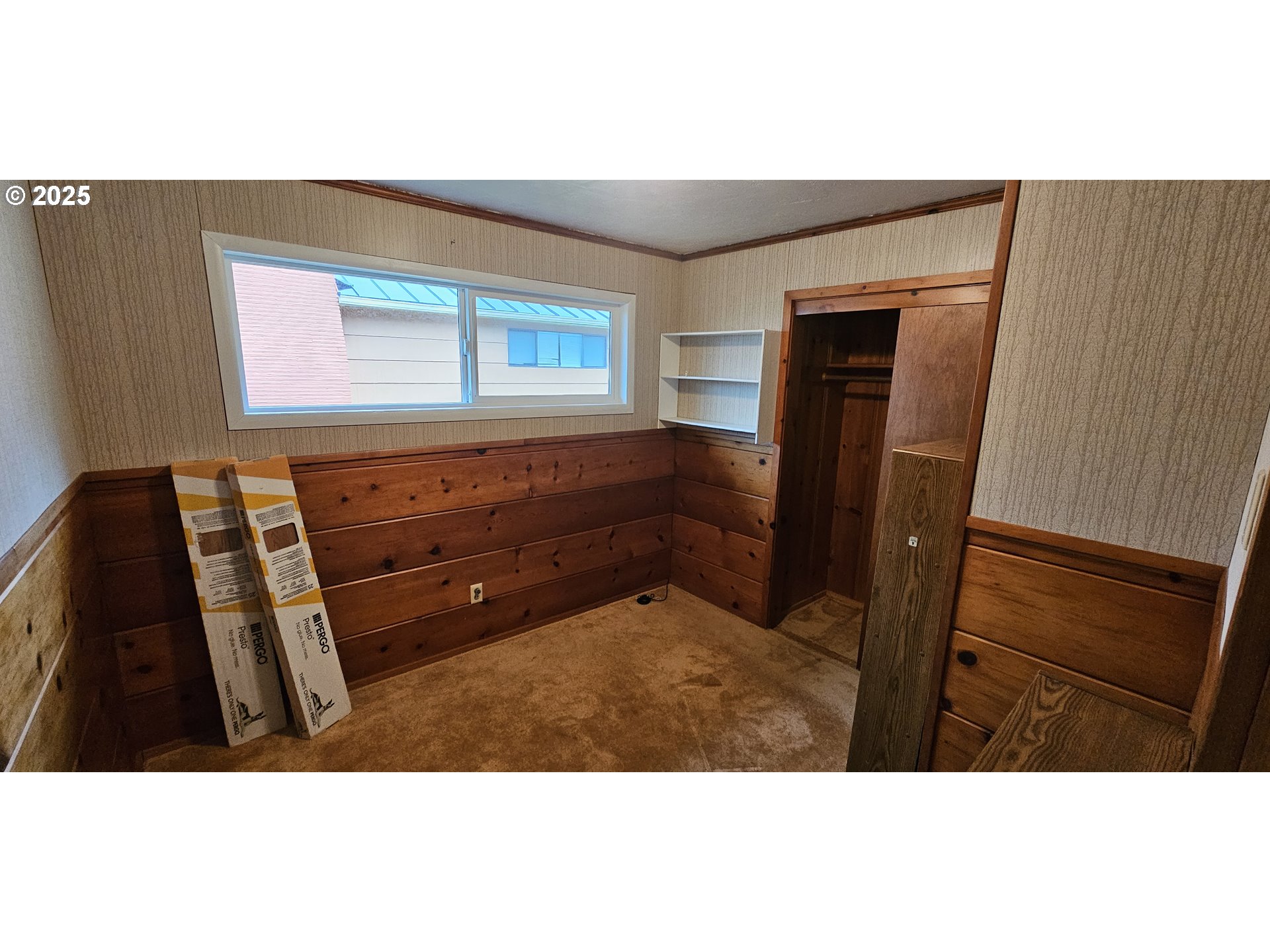 29545 Bailor Street Gold Beach, OR 97444 - Photo 28 of 48 a black and white photo of a living room