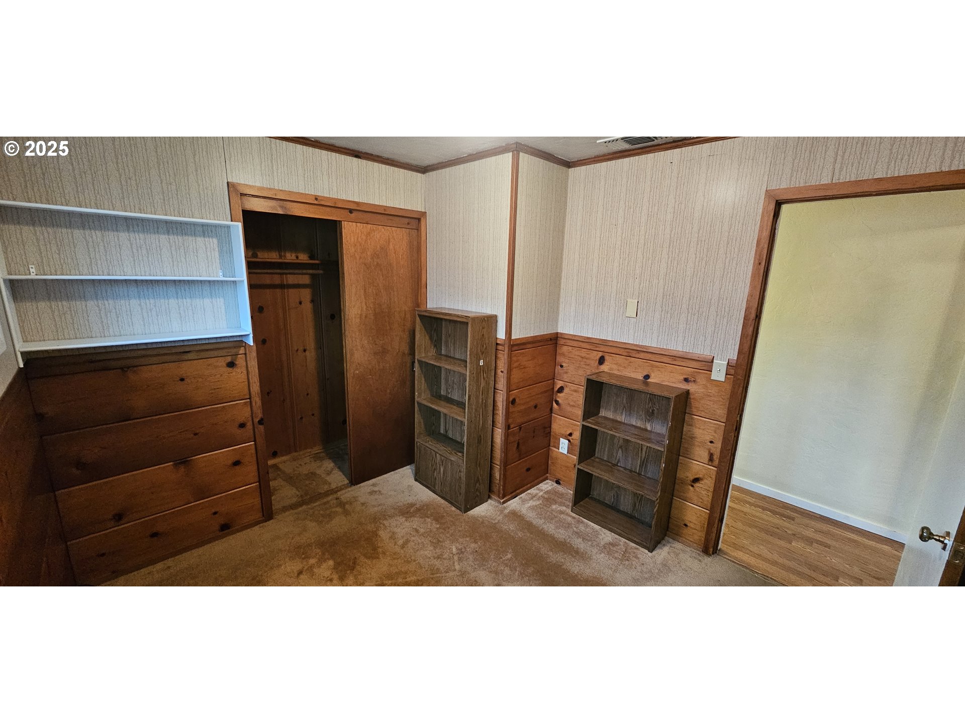 29545 Bailor Street Gold Beach, OR 97444 - Photo 29 of 48 a view of a living room with furniture