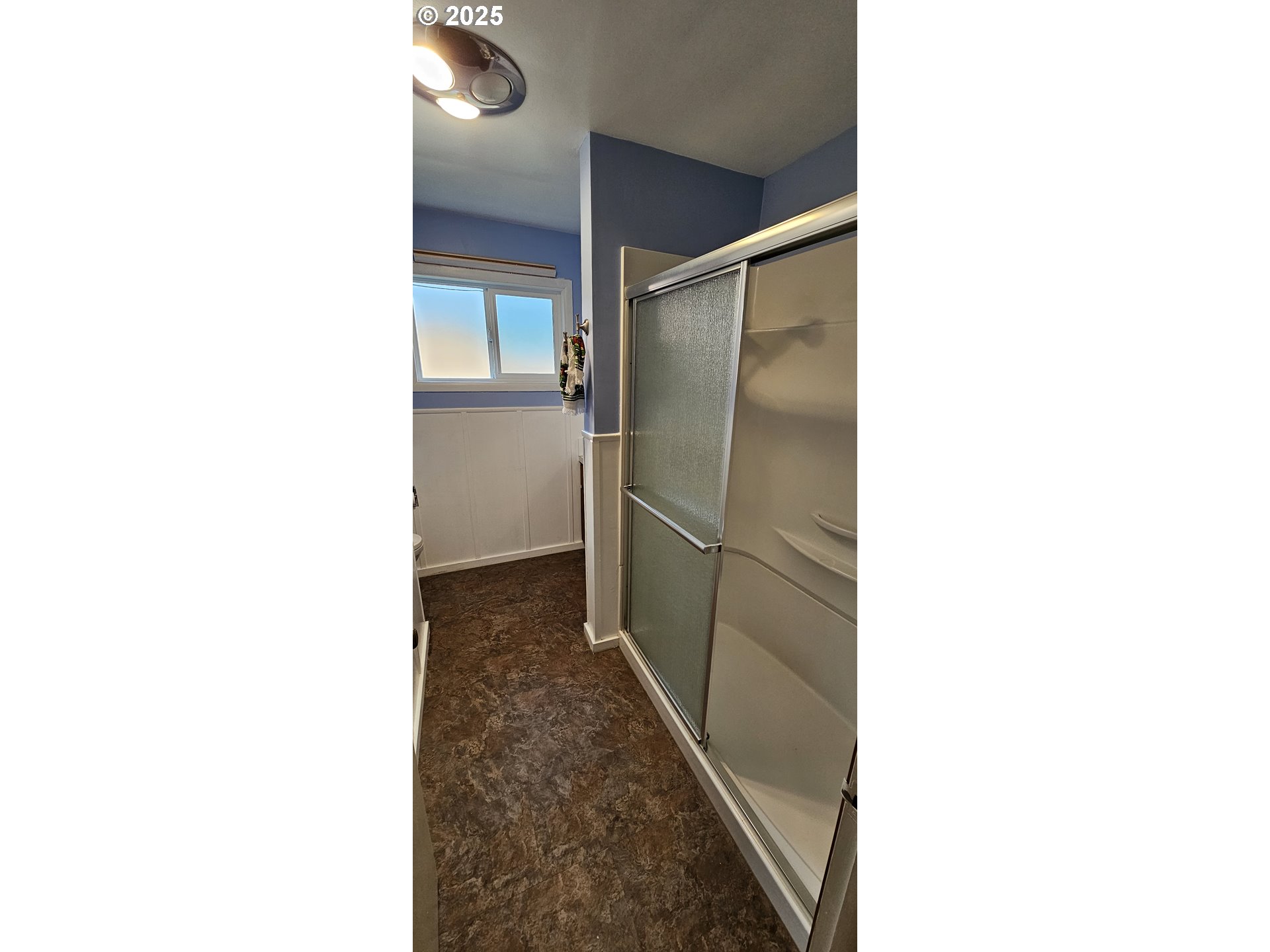 29545 Bailor Street Gold Beach, OR 97444 - Photo 31 of 48 a view of a hallway