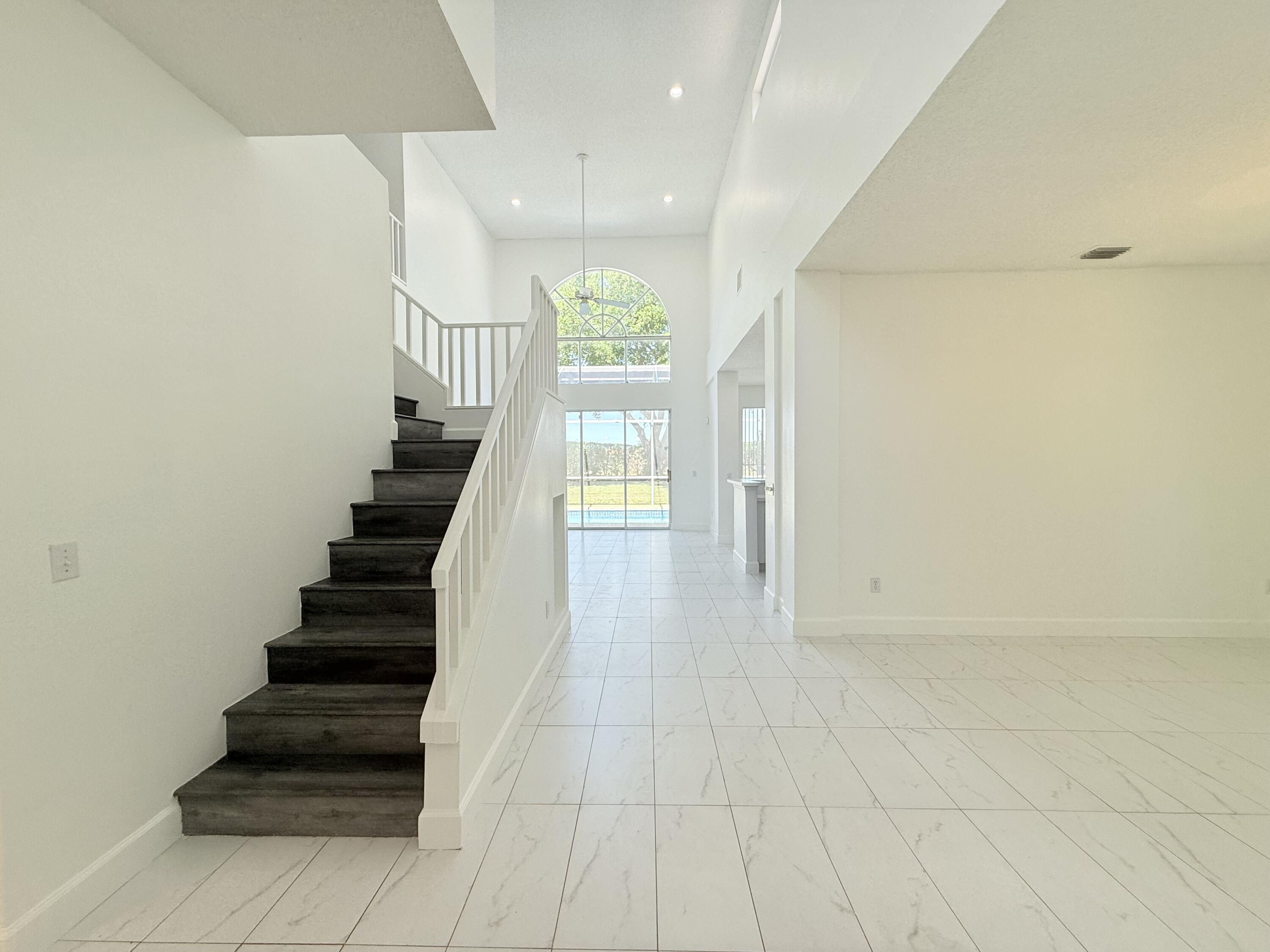 10875 Old Bridgeport Lane Boca Raton, FL 33498 - Photo 8 of 39 ENTRYWAY