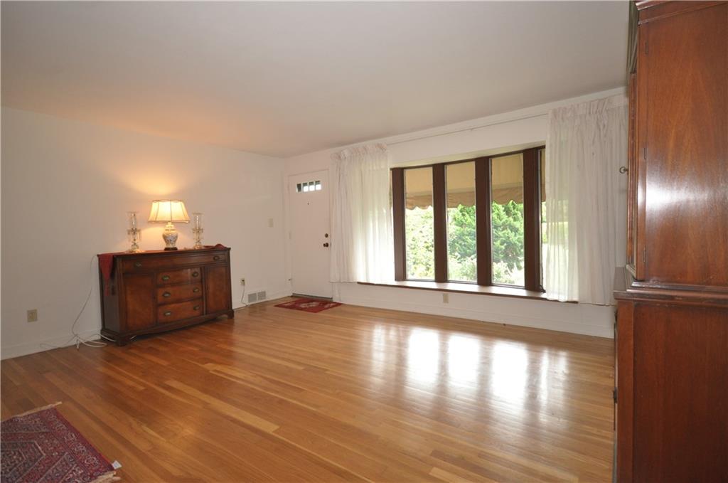 3615 Mt Troy Road Pittsburgh, PA 15212 - Photo 11 of 18 Gallery Image 11