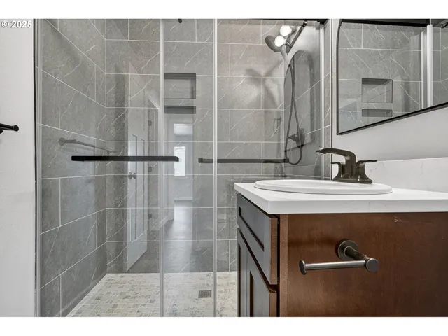 $459,000 | 1826 Northeast 86th Avenue, Portland, OR 97220