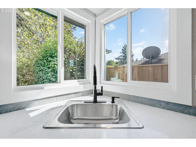 $459,000 | 1826 Northeast 86th Avenue, Portland, OR 97220