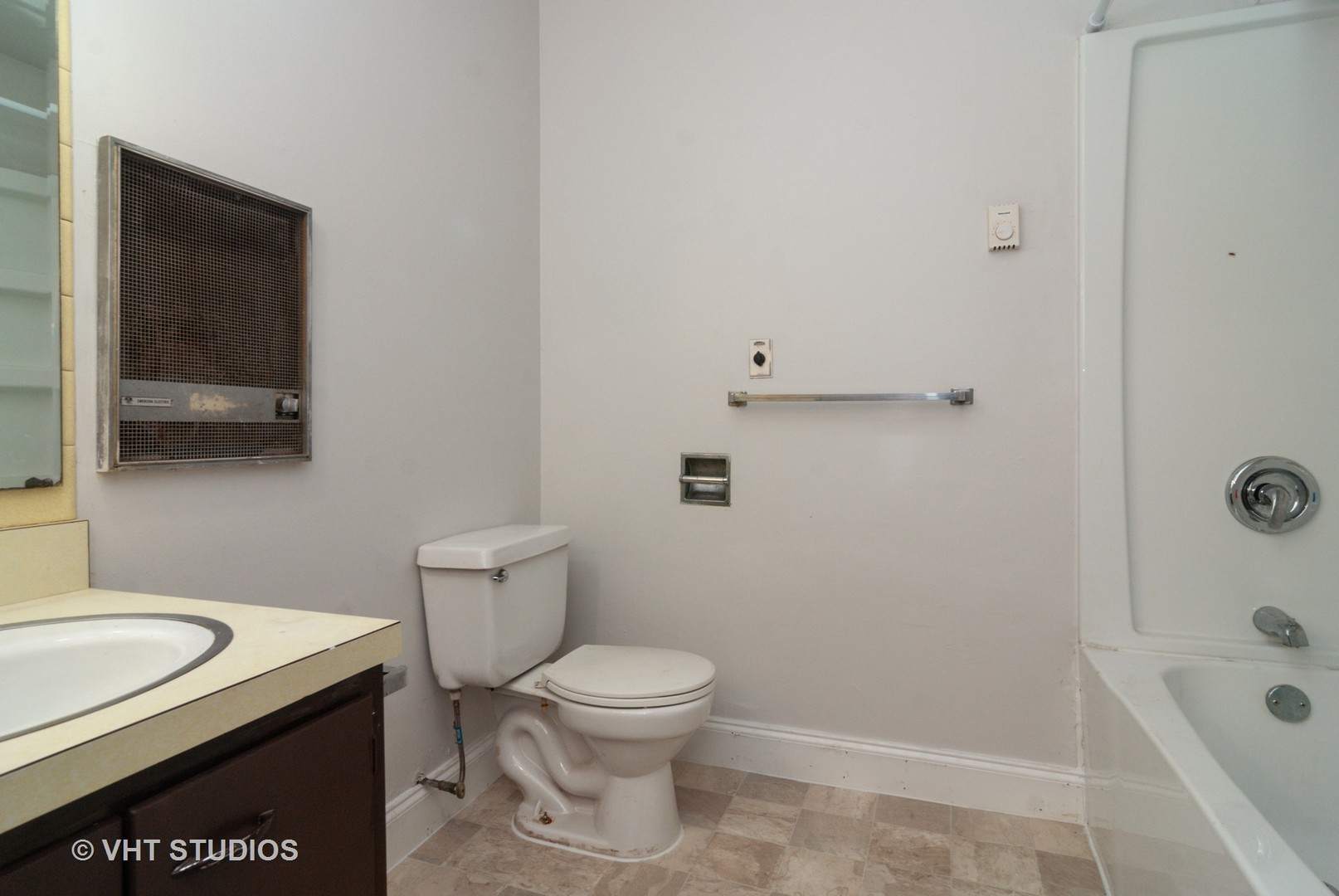 1940 Diehl Road Aurora, IL 60505 - Photo 8 of 11