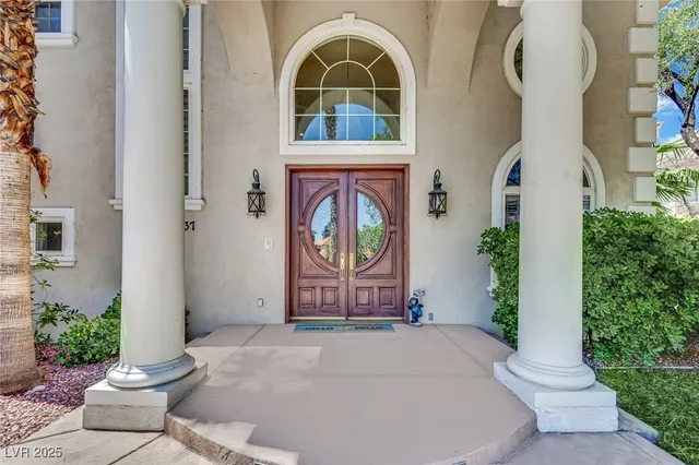 $2,480,000 | 8137 Desert Jewel Circle, Las Vegas, NV 89128