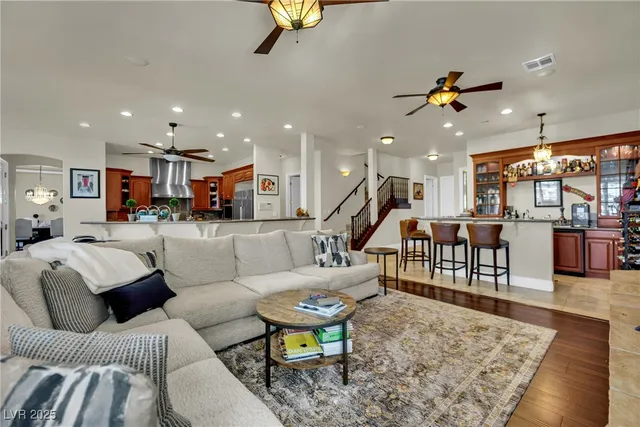 $2,480,000 | 8137 Desert Jewel Circle, Las Vegas, NV 89128