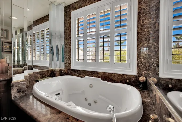 $2,480,000 | 8137 Desert Jewel Circle, Las Vegas, NV 89128