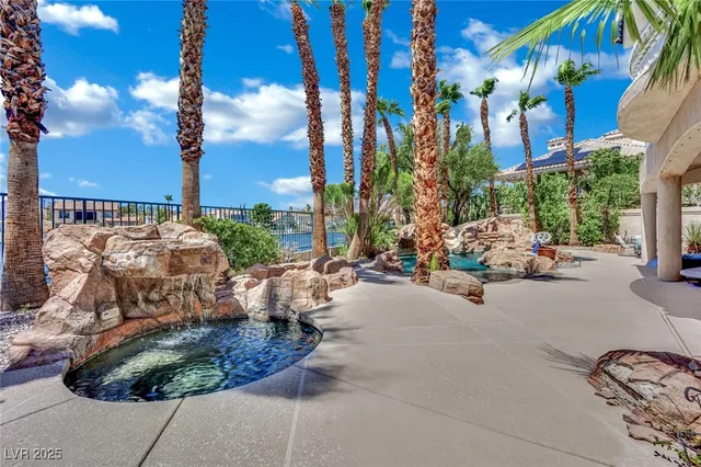 $2,480,000 | 8137 Desert Jewel Circle, Las Vegas, NV 89128