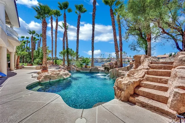 $2,480,000 | 8137 Desert Jewel Circle, Las Vegas, NV 89128