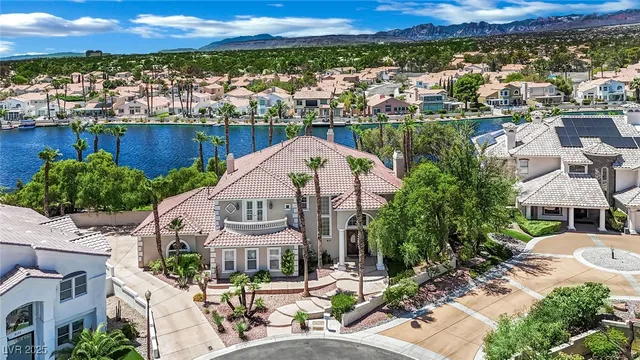 $2,480,000 | 8137 Desert Jewel Circle, Las Vegas, NV 89128