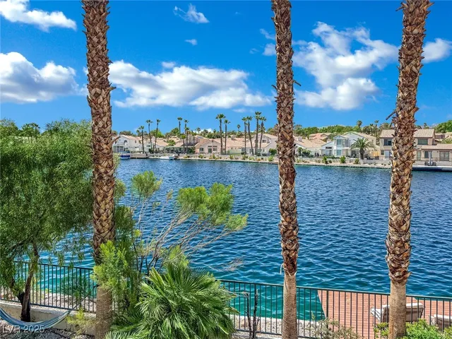 $2,480,000 | 8137 Desert Jewel Circle, Las Vegas, NV 89128