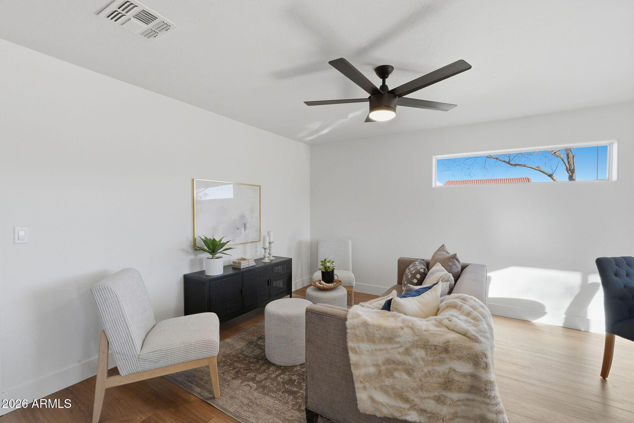 15651 North 29th Way Phoenix, AZ 85032 - Photo 5 of 34 005_ListerPros