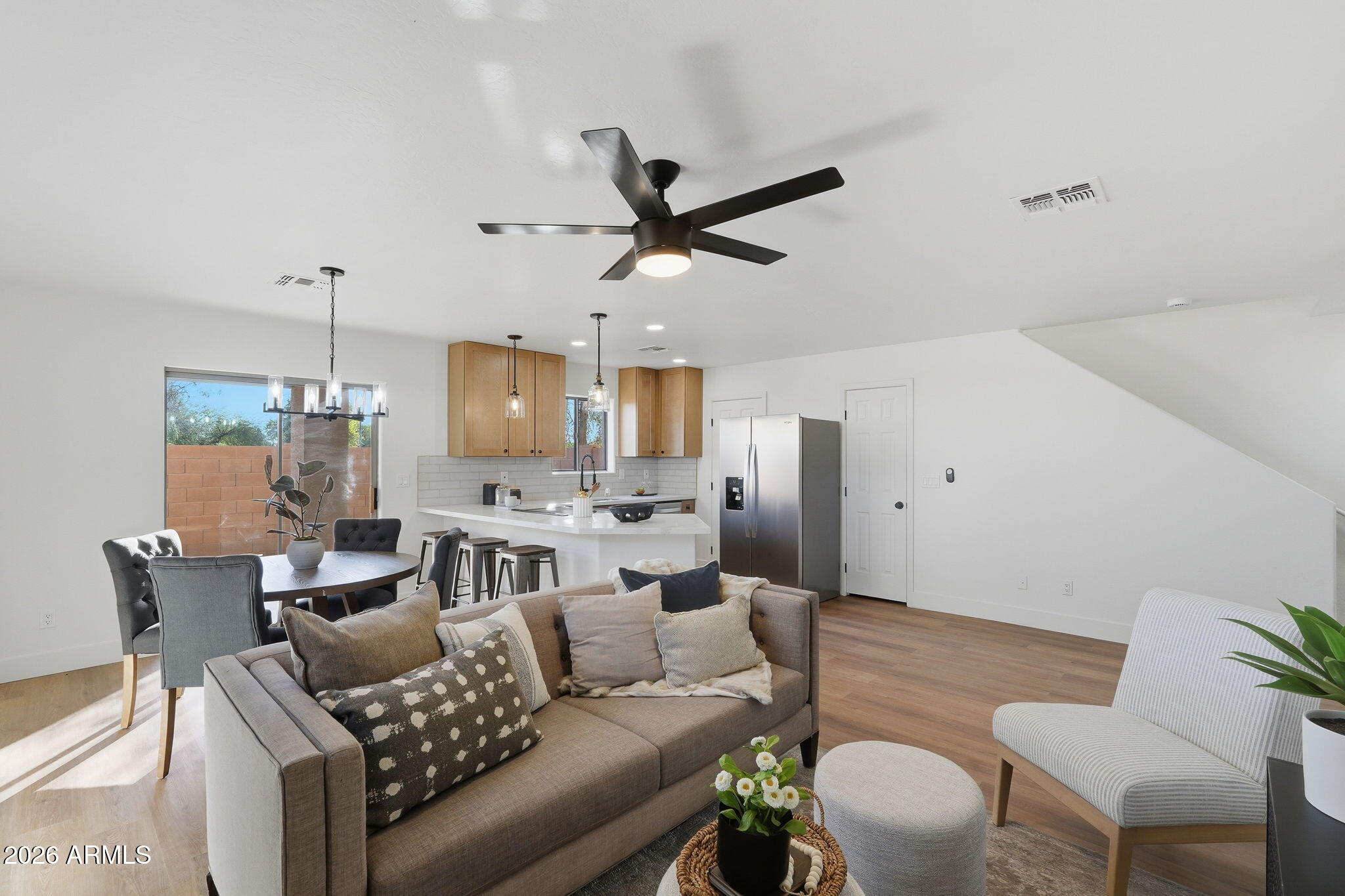 15651 North 29th Way Phoenix, AZ 85032 - Photo 7 of 34 007_ListerPros
