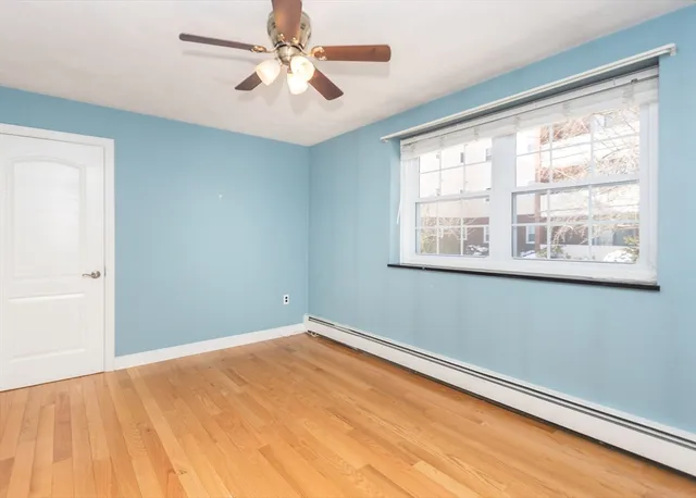 a view of empty room with window