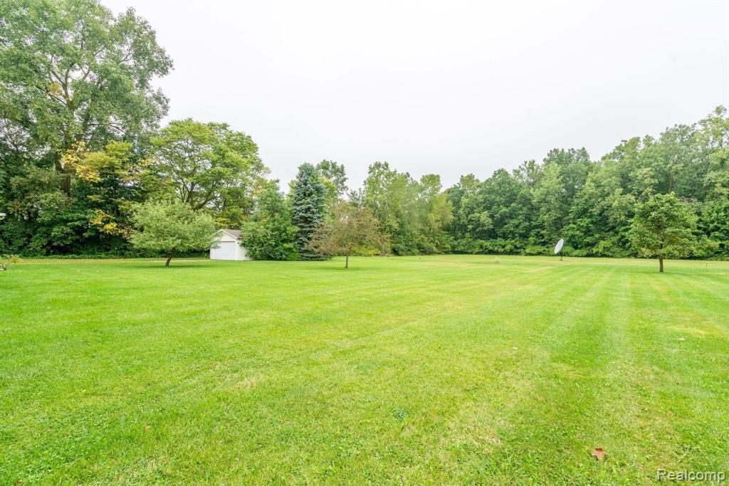 46376 Hull Road Belleville, MI 48111 - Photo 32 of 42