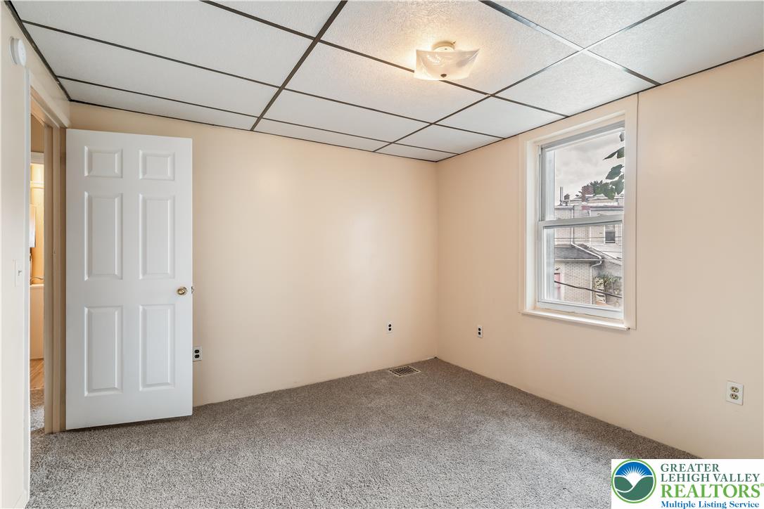 339 East Howe Street Allentown, PA 18109 - Photo 19 of 35 a view of a window in an empty room