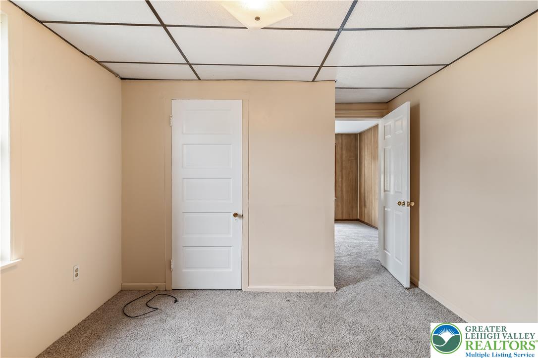 339 East Howe Street Allentown, PA 18109 - Photo 20 of 35 a view of a room with closet