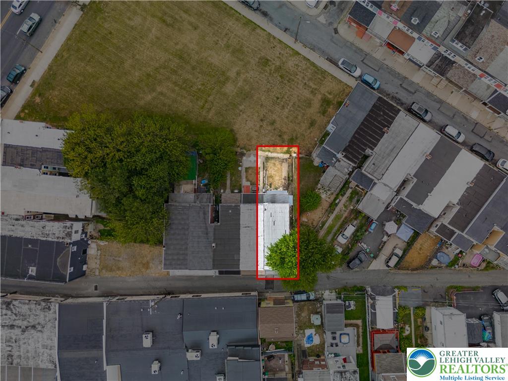 339 East Howe Street Allentown, PA 18109 - Photo 32 of 35 an aerial view of a building with street