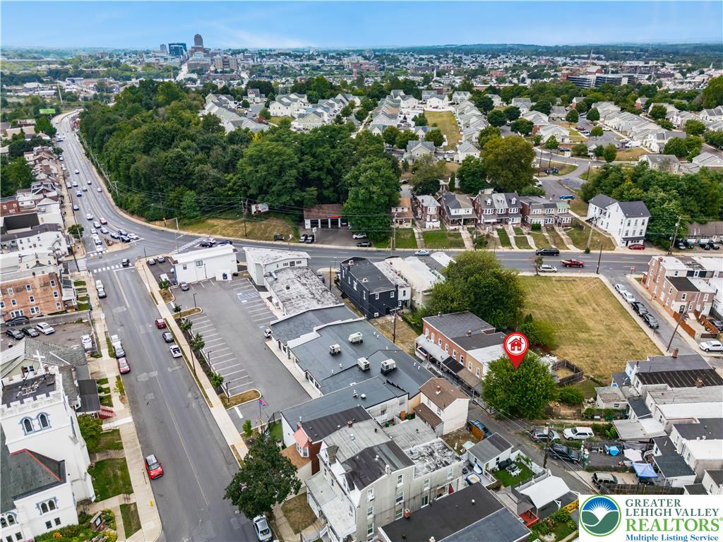 339 East Howe Street Allentown, PA 18109 - Photo 33 of 35 an aerial view of multiple house