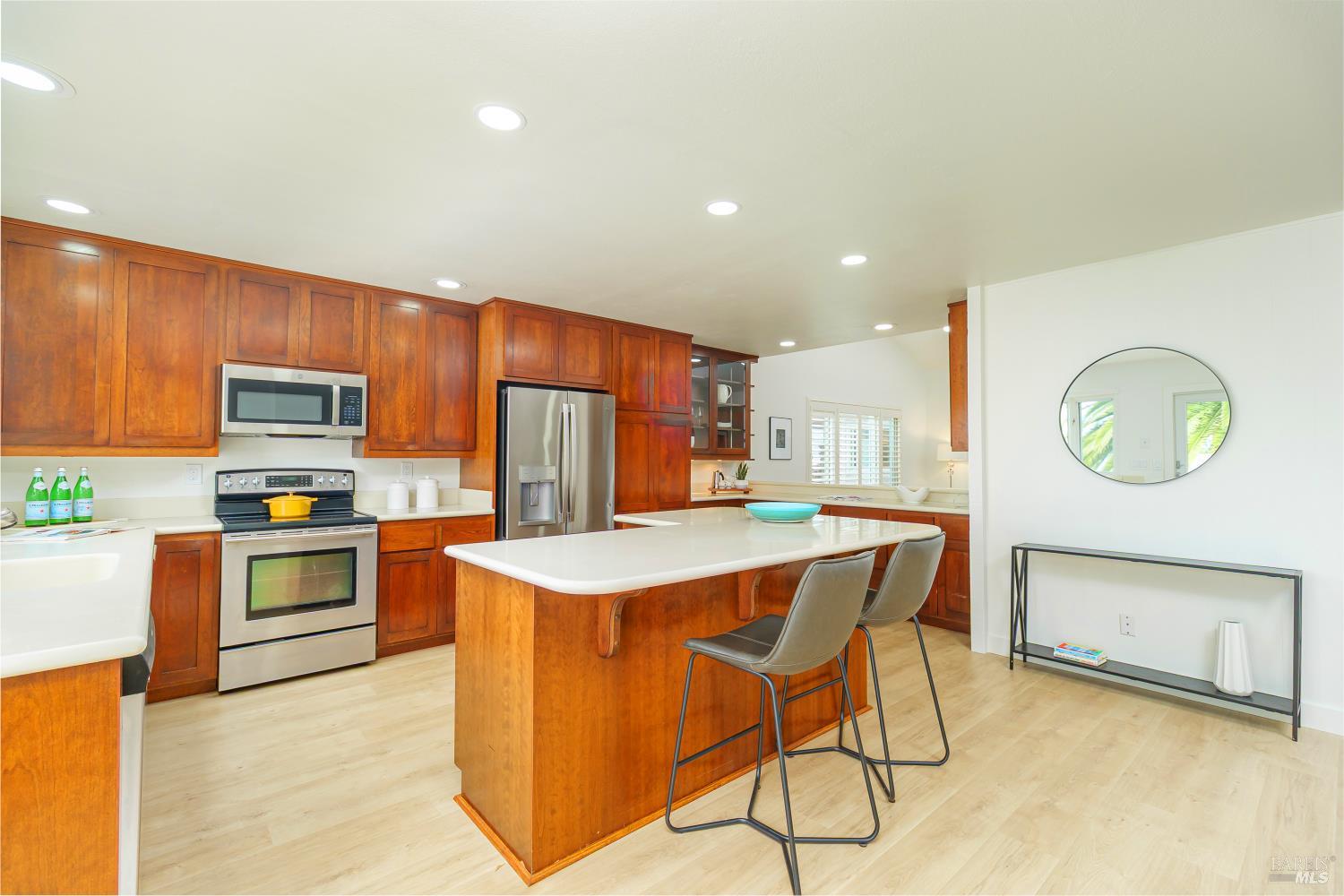 45 Del Oro Lagoon Novato, CA 94949 - Photo 15 of 37