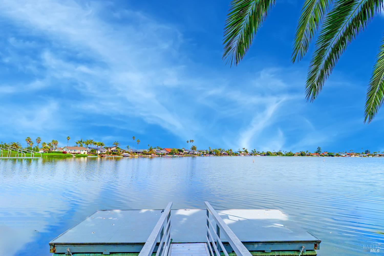 45 Del Oro Lagoon Novato, CA 94949 - Photo 2 of 37