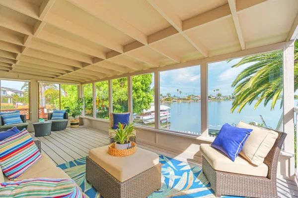 $1,595,000 | 45 Del Oro Lagoon, Novato, CA 94949