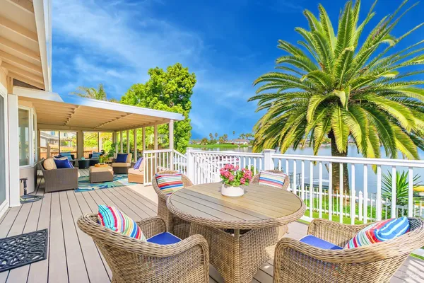 $1,595,000 | 45 Del Oro Lagoon, Novato, CA 94949