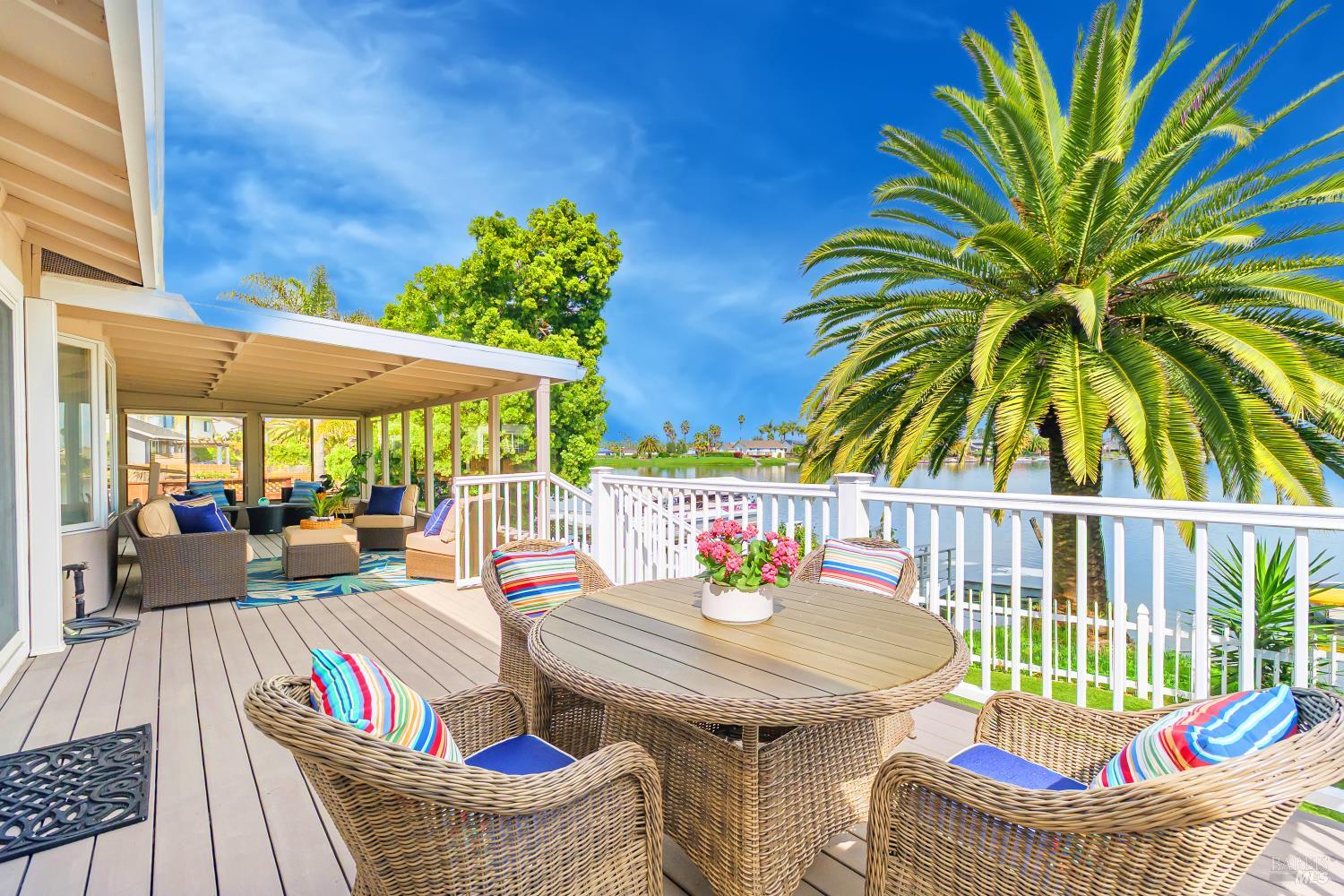 45 Del Oro Lagoon Novato, CA 94949 - Photo 7 of 37