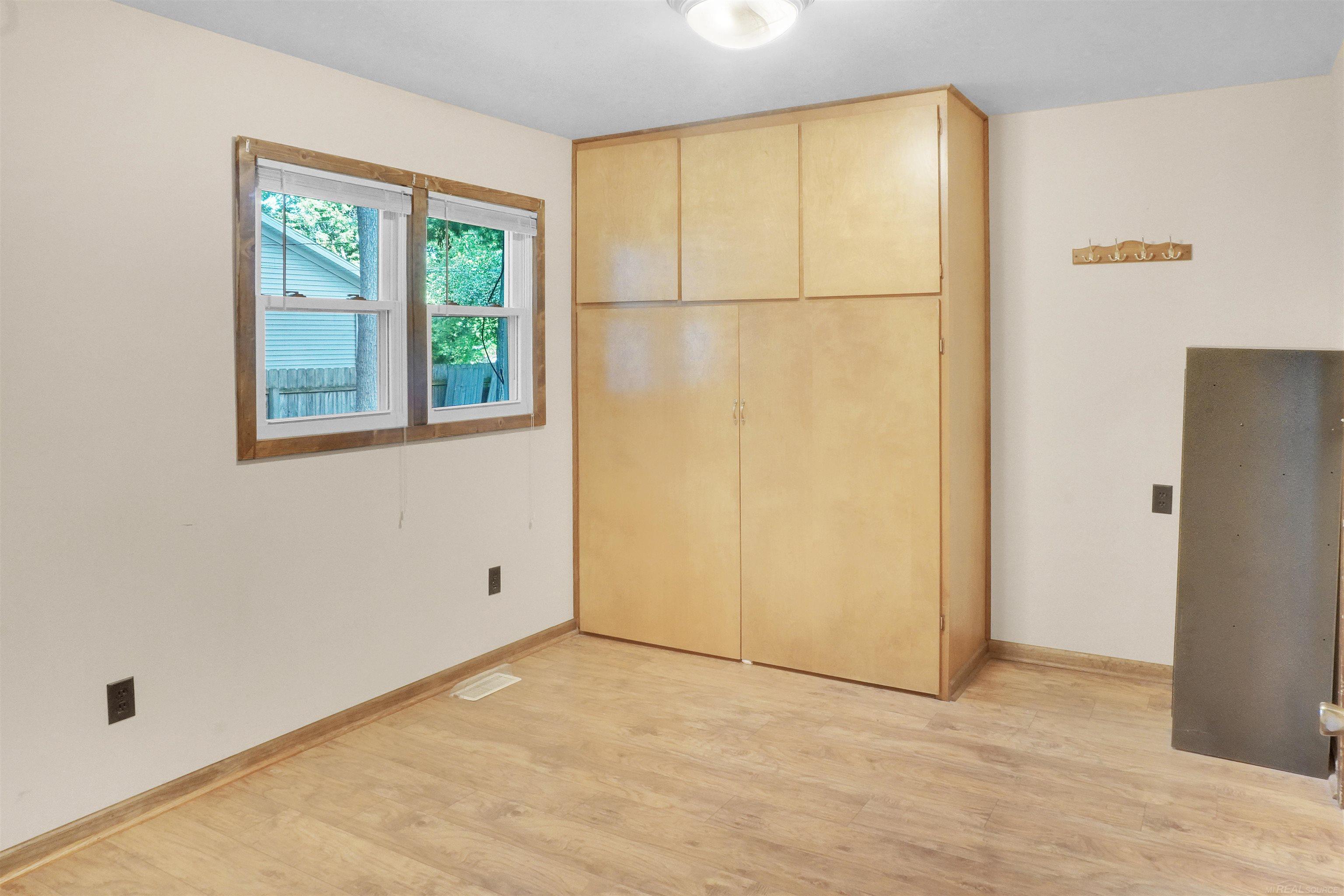 3215 Wadhams Road North Street, MI 48049 - Photo 19 of 35 50187985-953e8380-da3b-4e8c-8197-35d6ac9492f8.JPG