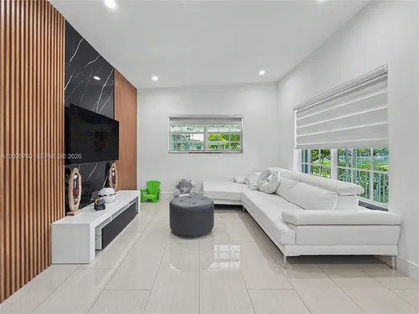 $690,000 | 960 Northeast 146th Street, North Miami, FL 33161