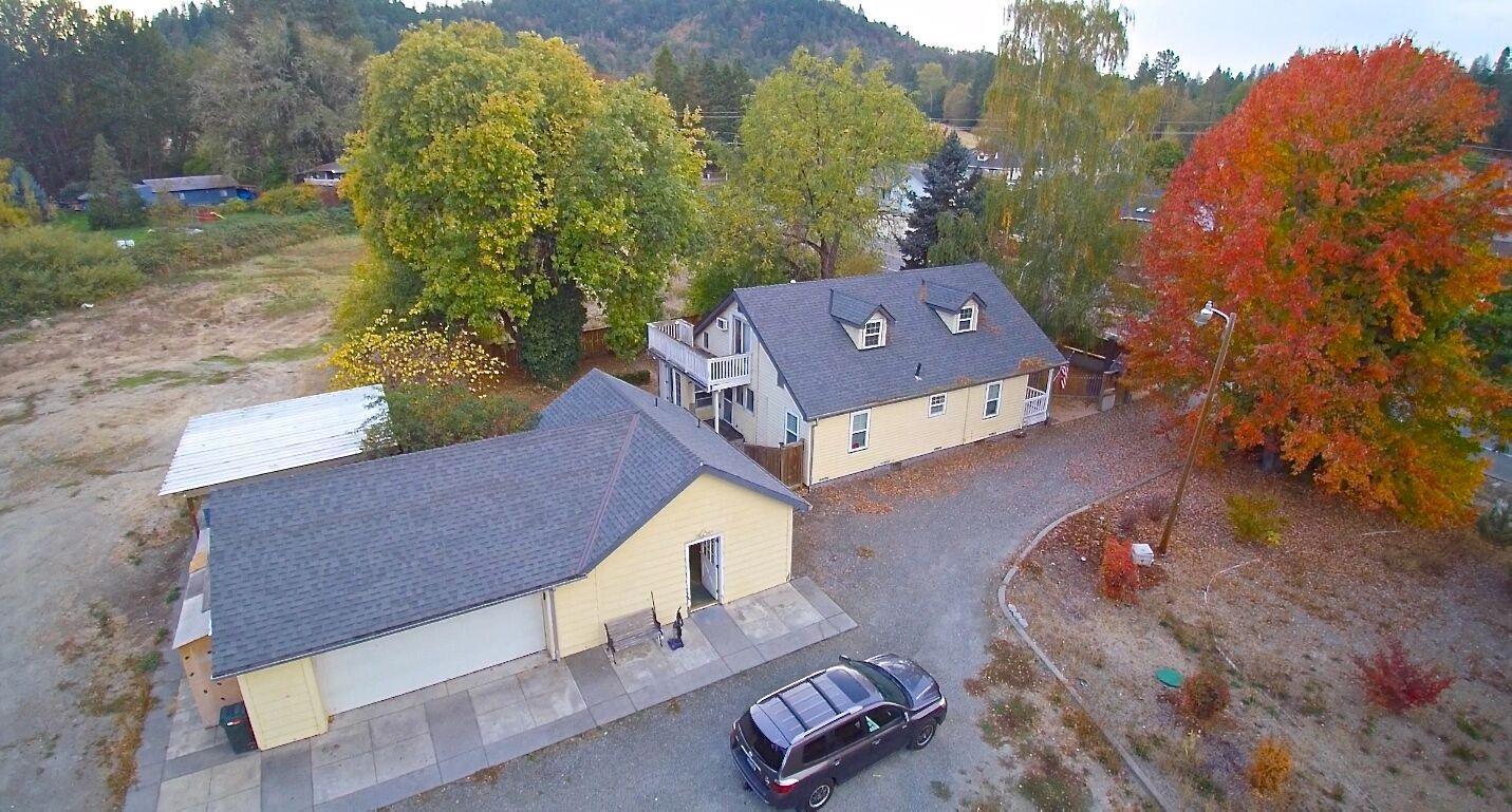 2701 New Hope Road Grants Pass, OR 97527 - Photo 1 of 25 Primary Photo
