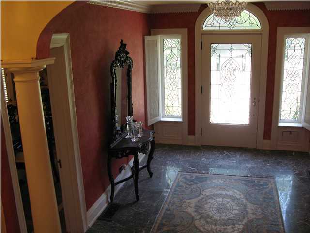 39 Hill Road Louisville, KY 40204 - Photo 2 of 18 Additional Photo