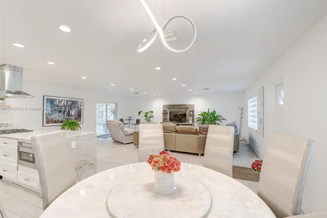 $429,000 | 369 Caloosa Drive, LaBelle, FL 33935