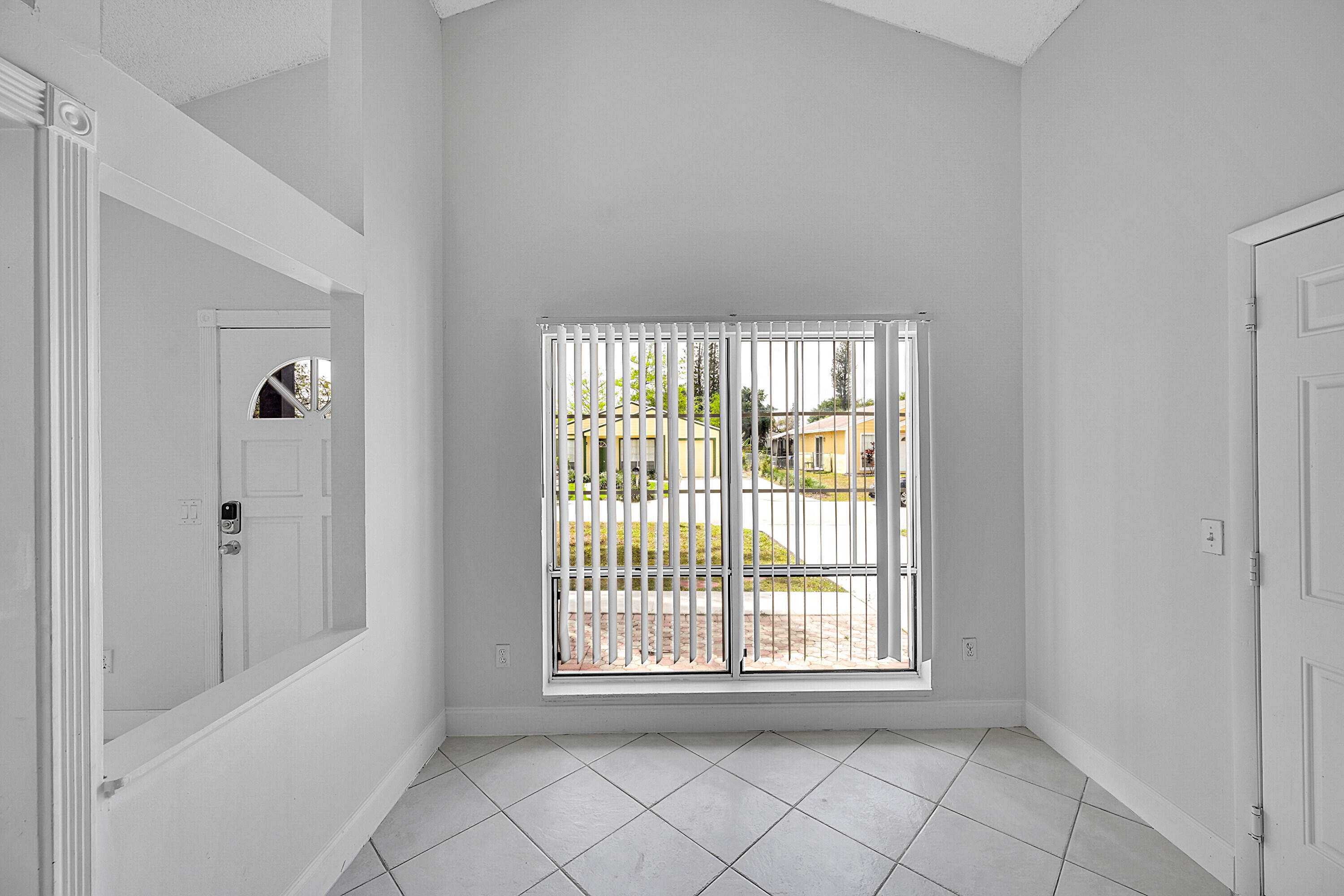 8403 Garden Gate Place Boca Raton, FL 33433 - Photo 14 of 28 14_0 (14)