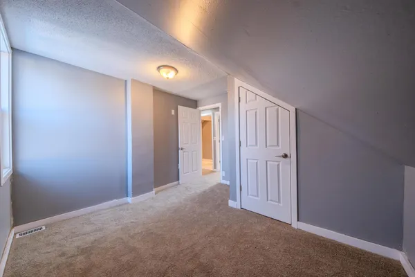 $299,900 | 654 Winslow Avenue, St. Paul, MN 55107