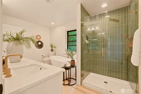 $799,995 | 14151 Komedal Road Northeast, Bainbridge Island, WA 98110