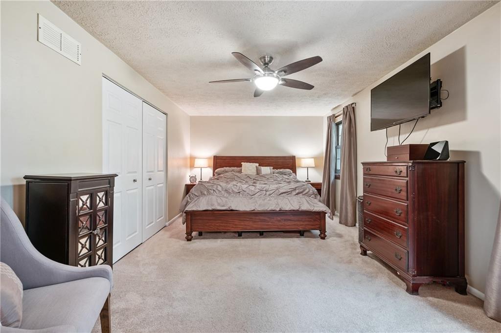 100 Farmingdale Road Wexford, PA 15090 - Photo 14 of 23 Gallery Image 14