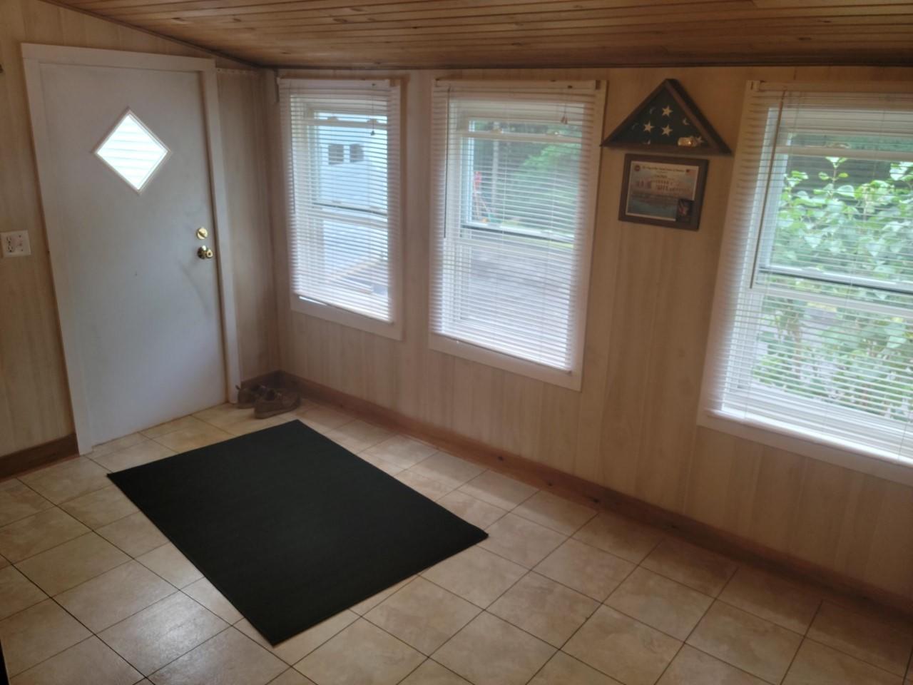 39 Reservoir Road South Paris, ME 04281 - Photo 7 of 35 Sunroom